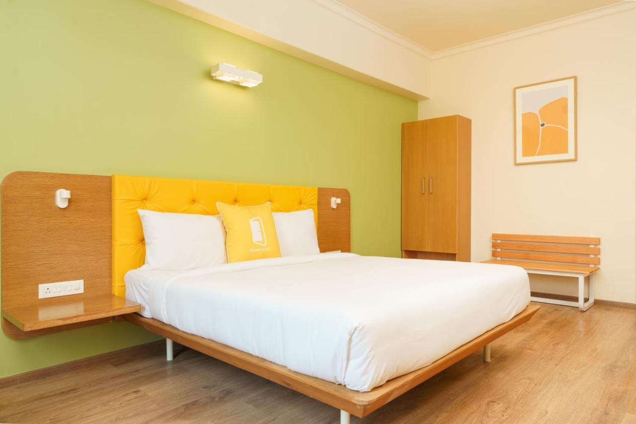 Bloom Hotel - Sector 62 Нойда Экстерьер фото